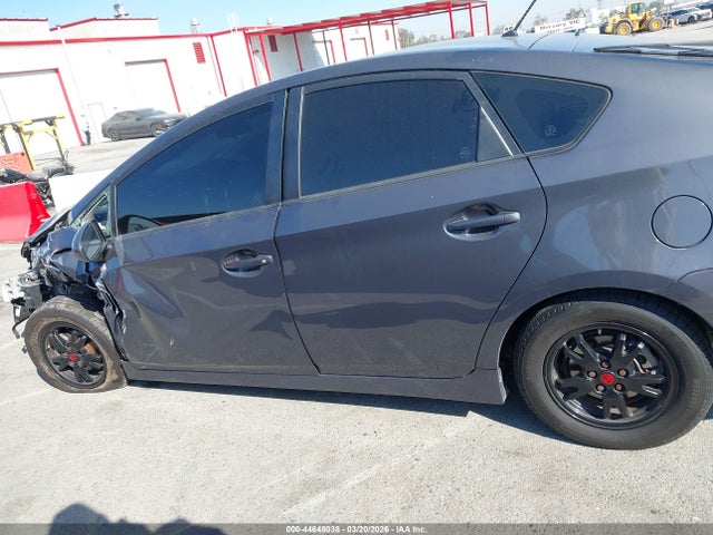 Toyota Prius Two 2015 JTDKN3DU6F0480417 Image 14