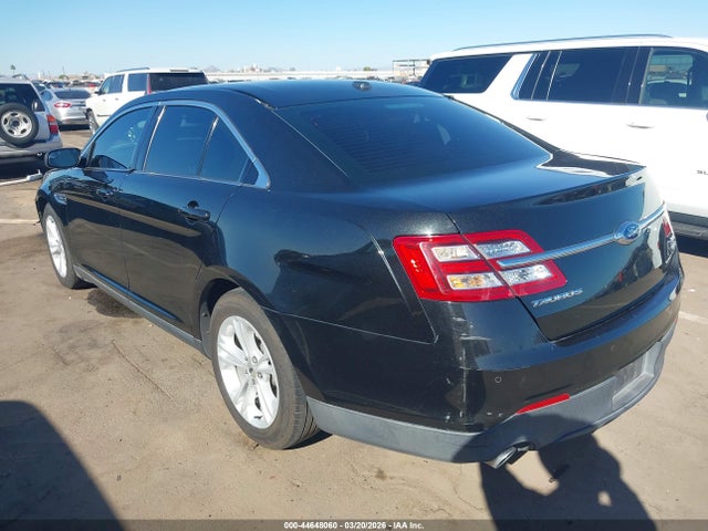 1FAHP2H82FG140710 Ford TAURUS SEL