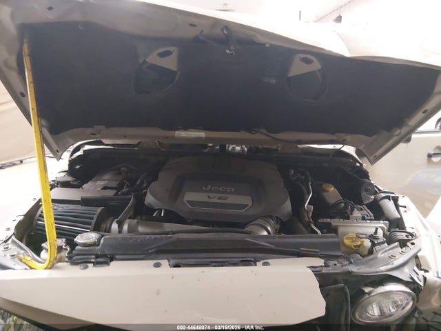 44648074 :رقم المزاد ، 1C4BJWFG8HL686246 vin ، 2017 Jeep Wrangler Unlimited Rubicon Recon 4x4 مزاد بيع