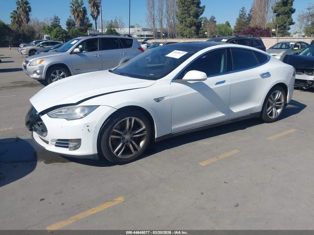 2014 TESLA MODEL S 5YJSA1S14EFP41472 Photo 1