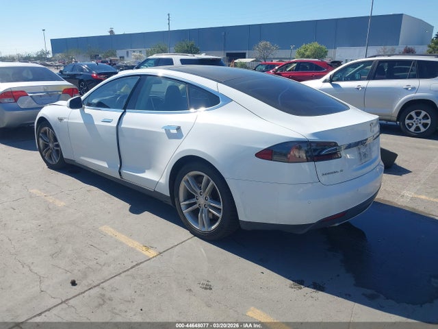 2014 TESLA MODEL S 5YJSA1S14EFP41472 Photo 2