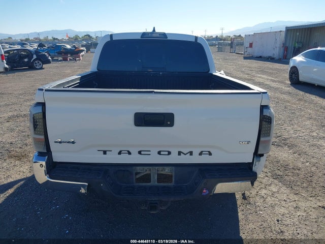 3TMCZ5AN3JM159975 Toyota Tacoma Sr5 V6