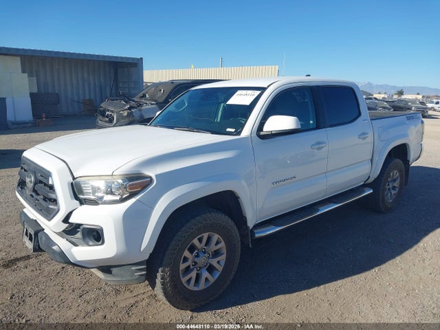 3TMCZ5AN3JM159975 Toyota Tacoma Sr5 V6
