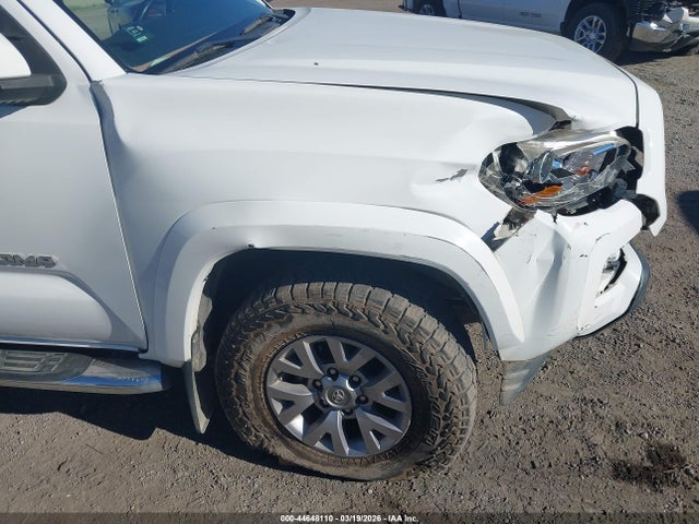 3TMCZ5AN3JM159975 Toyota Tacoma Sr5 V6