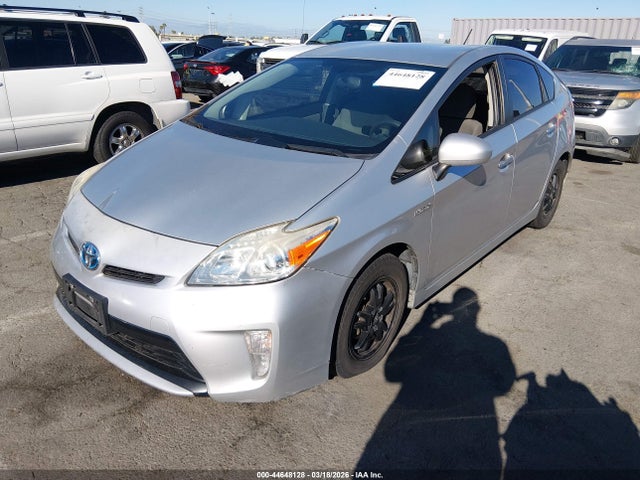 Toyota Prius Three 2014 JTDKN3DU5E0375513 Image 6