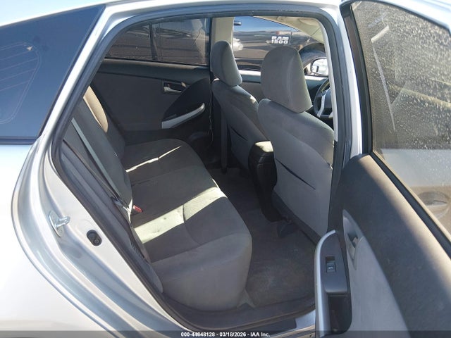 Toyota Prius Three 2014 JTDKN3DU5E0375513 Image 8