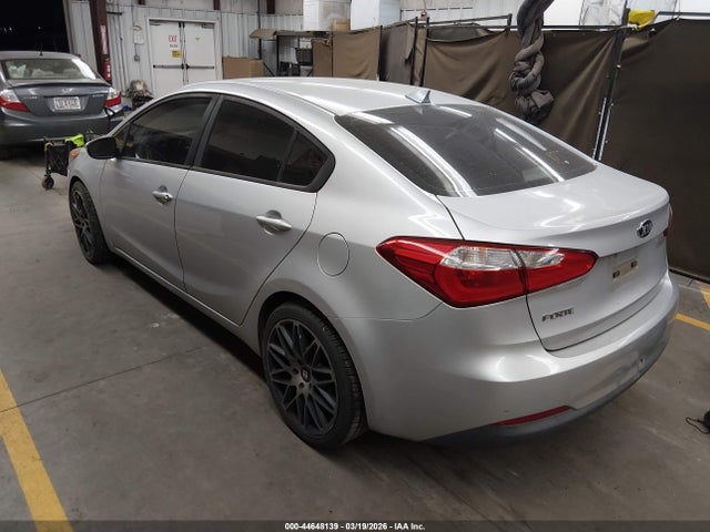 KIA FORTE LX 2016 KNAFX4A67G5594886 Image 3