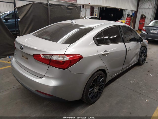 KIA FORTE LX 2016 KNAFX4A67G5594886 Image 4
