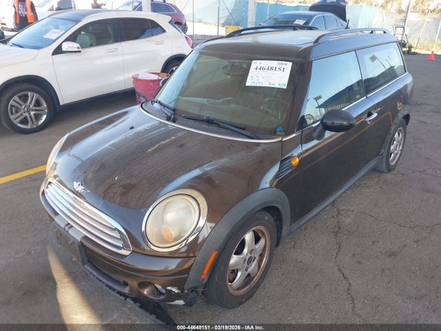 2010 MINI COOPER CLUBMAN WMWML3C57ATX36724 Photo 1