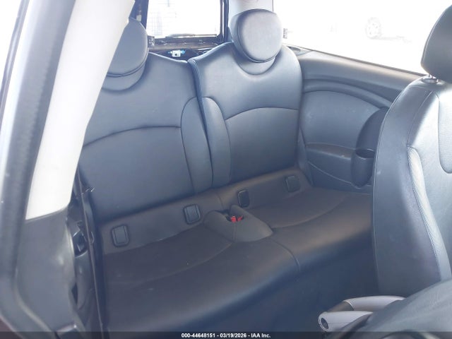 2010 MINI COOPER CLUBMAN WMWML3C57ATX36724 Photo 7