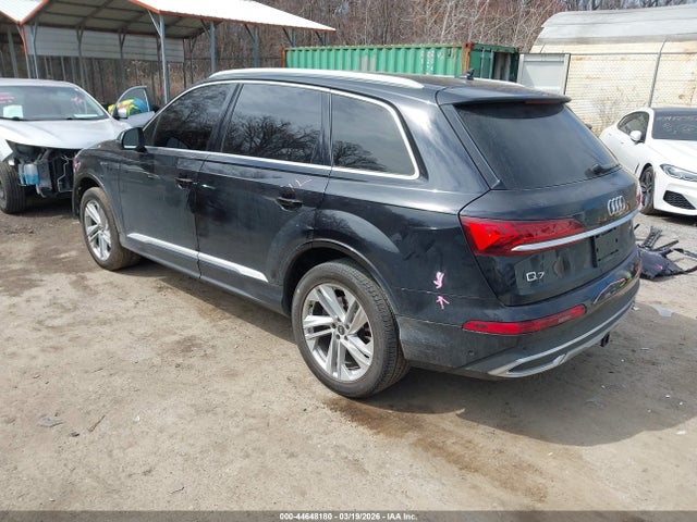 2021 AUDI Q7 WA1LXAF70MD026724 Photo 2