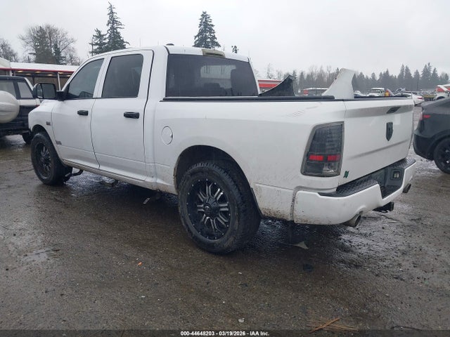 2014 RAM 1500 1C6RR6KT6ES323799 Photo 2
