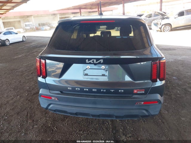 5XYRG4LC7NG114305 KIA SORENTO LX