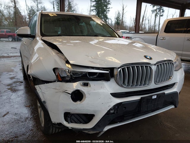 2016 BMW X3 5UXWX9C58G0D71565 Photo 5