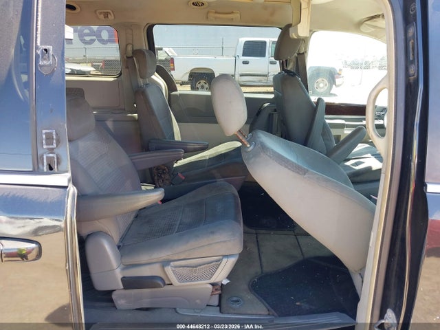 Aukcja sprzedaży 2010 Chrysler Town & Country Touring, vin: 2A4RR5D1XAR215139, numer aukcji: 44648212