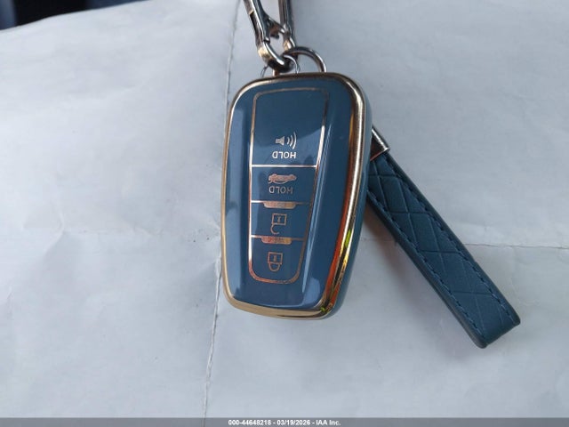 JTNKHMBX9K1029329 Toyota C-HR XLE