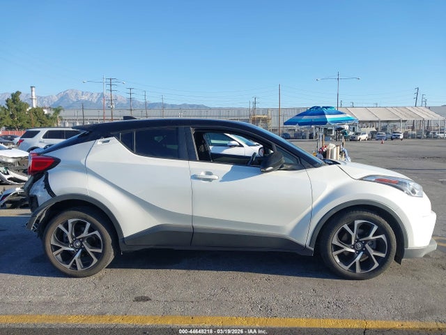 JTNKHMBX9K1029329 Toyota C-HR XLE