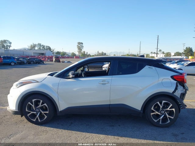 JTNKHMBX9K1029329 Toyota C-HR XLE