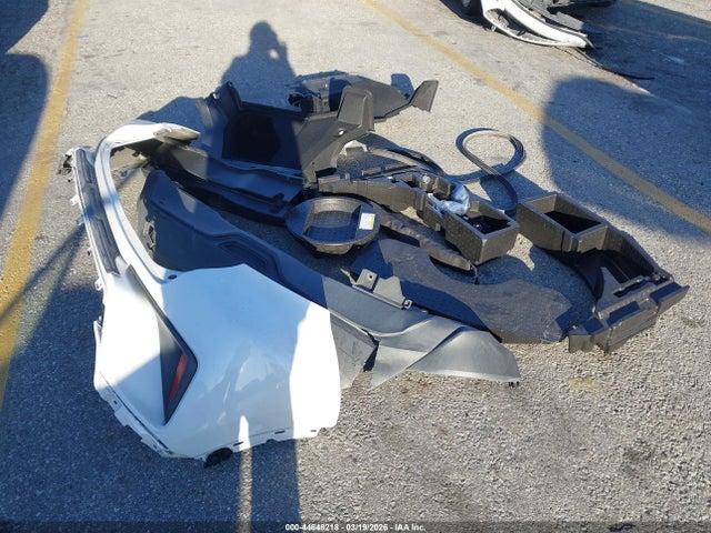 JTNKHMBX9K1029329 Toyota C-HR XLE