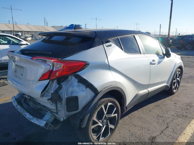 JTNKHMBX9K1029329 Toyota C-HR XLE