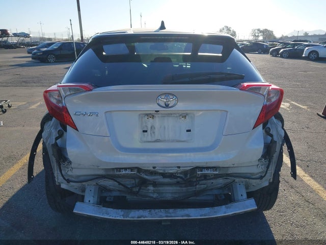 JTNKHMBX9K1029329 Toyota C-HR XLE