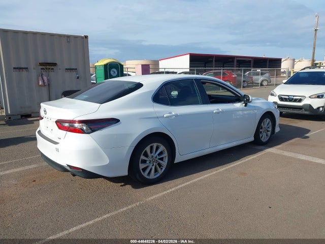 4T1R11AK5RU883606 Toyota CAMRY LE