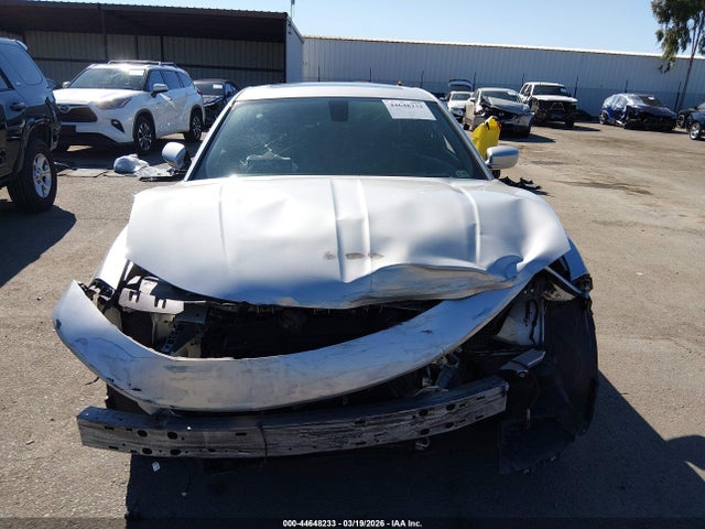 2C3CDXBG1LH139899 Dodge Charger Sxt Rwd