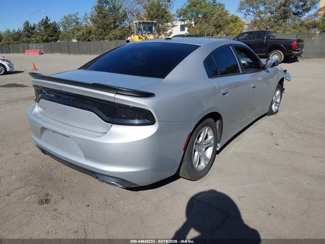 2C3CDXBG1LH139899 Dodge Charger Sxt Rwd