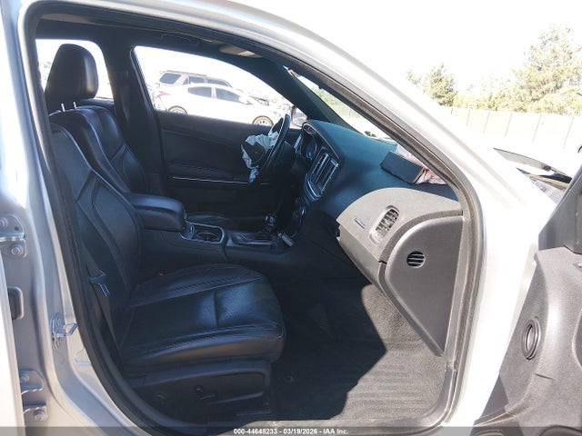 2C3CDXBG1LH139899 Dodge Charger Sxt Rwd