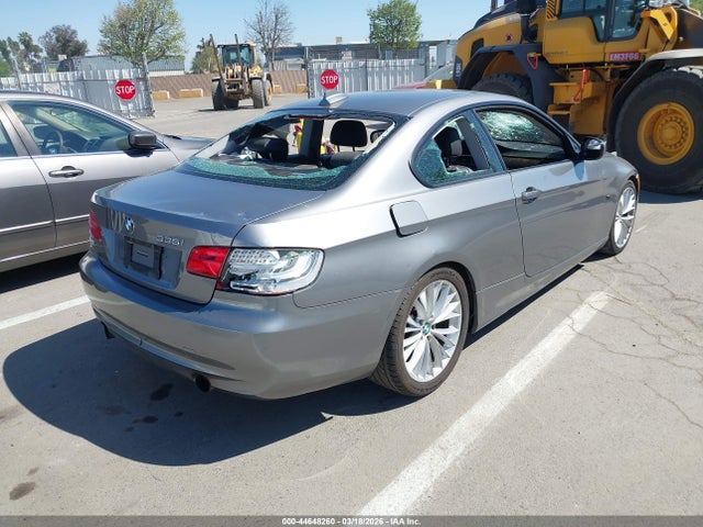 2011 BMW 335I WBAKG7C59BE263630 Photo 3