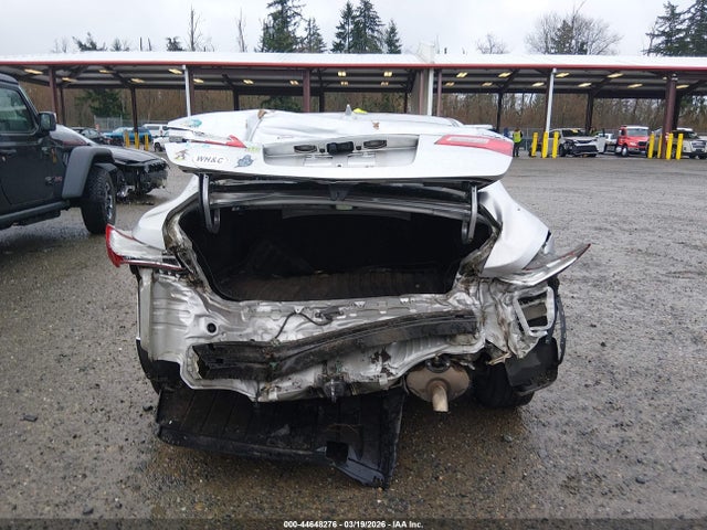 2013 Acura Ilx 2.0l მანქანა იყიდება აუქციონზე, vin: 19VDE1F73DE008290, აუქციონის ნომერი: 44648276