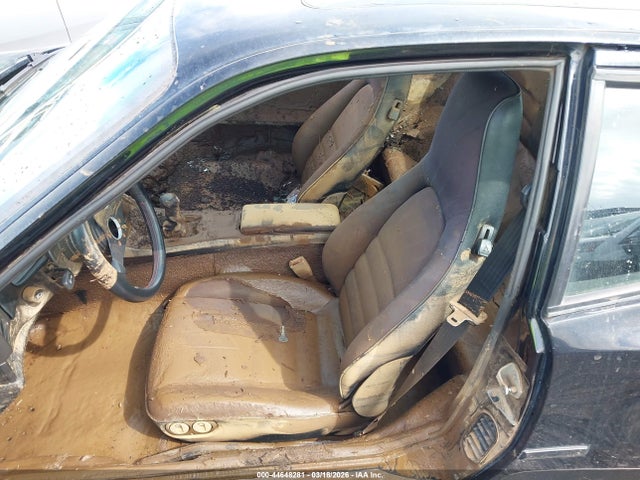 44648281 :رقم المزاد ، WP0AA0942FN457122 vin ، 1985 Porsche 944 مزاد بيع