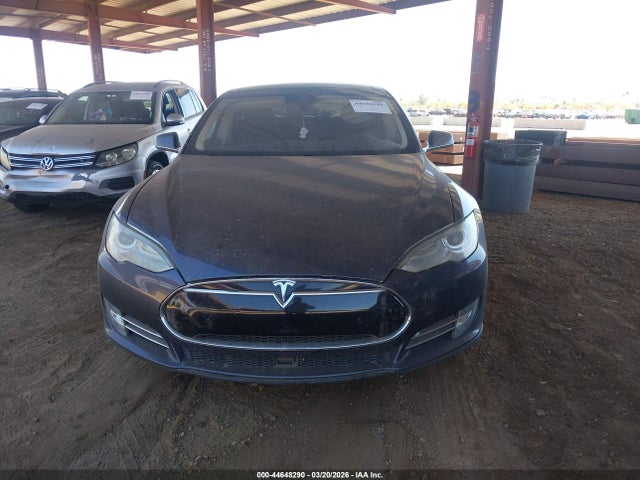 Продажа на аукционе авто 2015 Tesla Model S 70d/85d/p85d, vin: 5YJSA1H20FFP70288, номер лота: 44648290