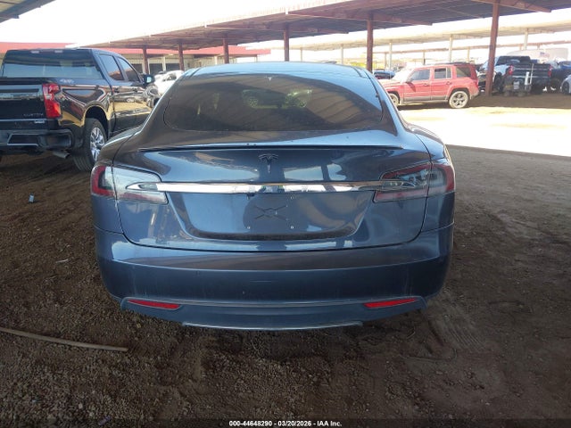 Продажа на аукционе авто 2015 Tesla Model S 70d/85d/p85d, vin: 5YJSA1H20FFP70288, номер лота: 44648290