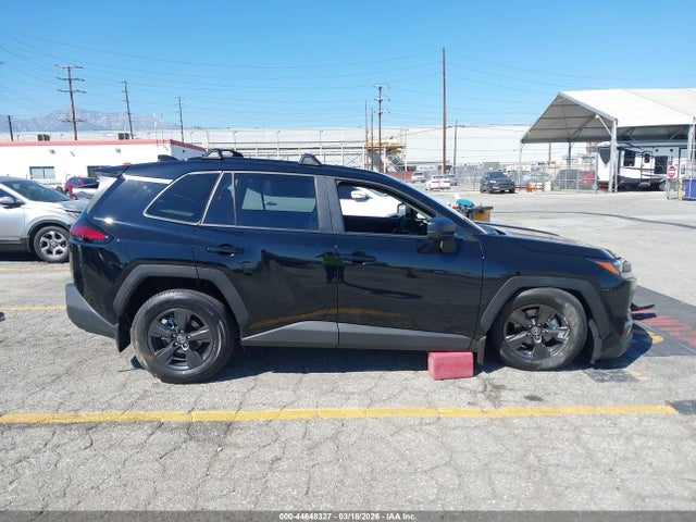 Toyota RAV4 LE 2026 JTM6DRBV7TD001994 Image 12