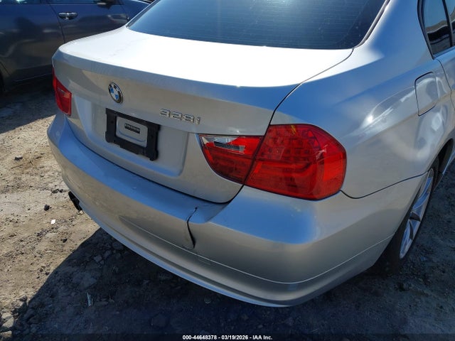 44648378 :رقم المزاد ، WBAPH7C58AA800156 vin ، 2010 Bmw 328i مزاد بيع