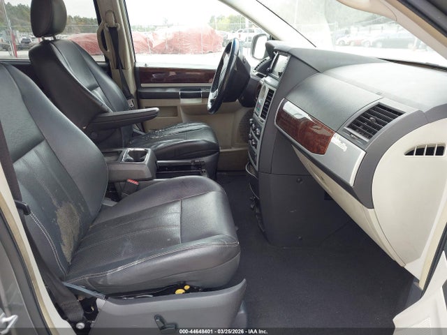 44648401 :رقم المزاد ، 2A8HR54139R646153 vin ، 2009 Chrysler Town & Country Touring مزاد بيع