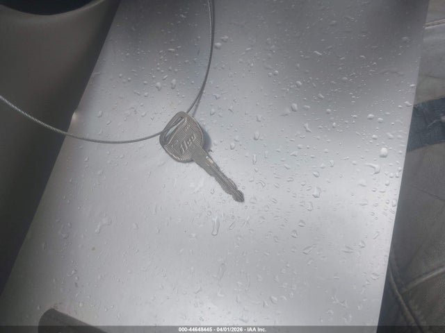 2001 CHEVROLET SUBURBAN 1500 3GNFK16T21G142804 Photo 10