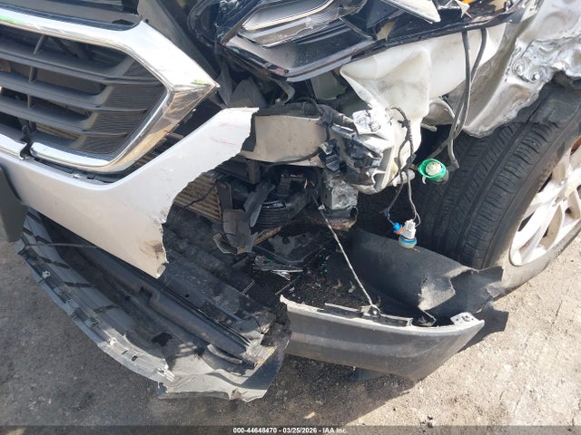 3GNAXUEV9KS633143 Chevrolet EQUINOX LT