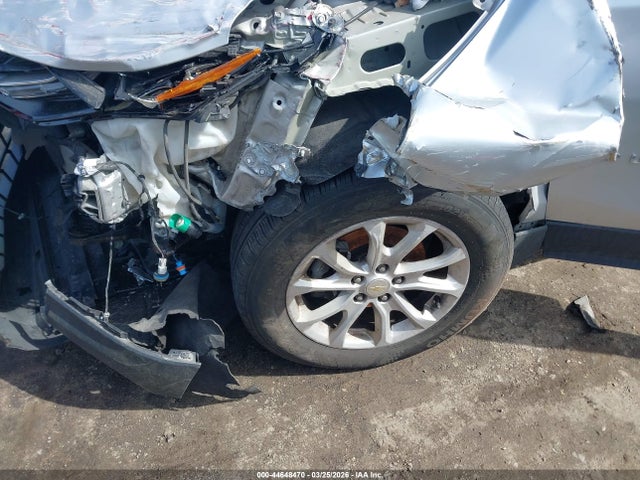 3GNAXUEV9KS633143 Chevrolet EQUINOX LT