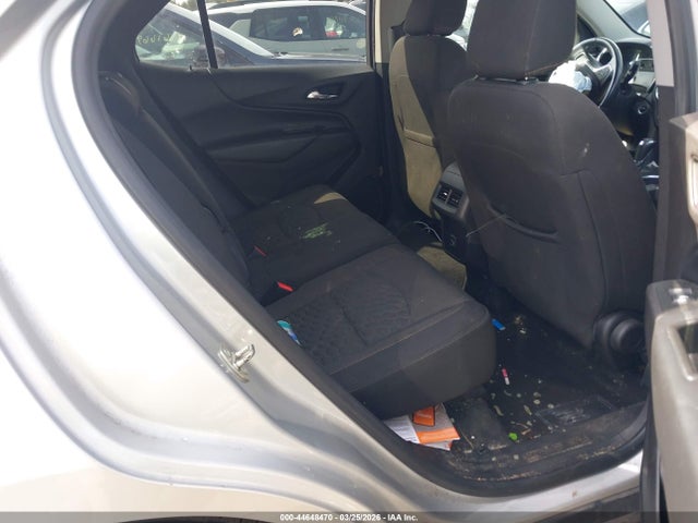 3GNAXUEV9KS633143 Chevrolet EQUINOX LT
