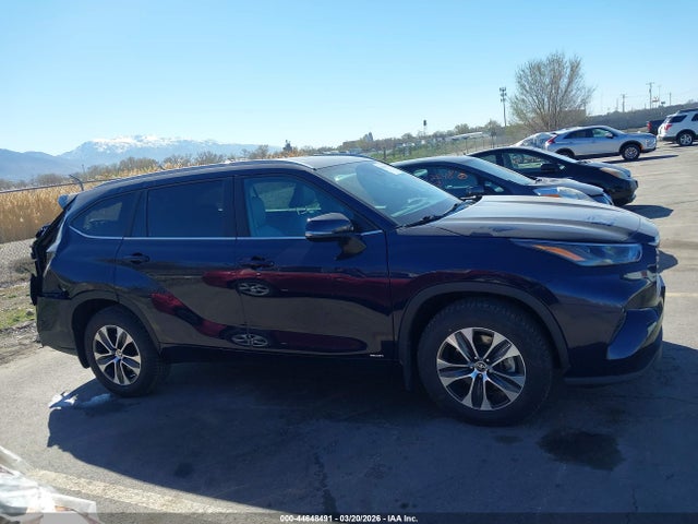Toyota Highlander Hybrid Xle 2025 5TDKBRCH7SS675854 Image 13