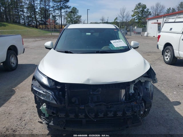 5N1AT3BBXMC763638 Nissan Rogue Sv Intelligent Awd