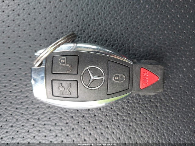 44648514 :رقم المزاد ، WDCGG8HB3AF511256 vin ، 2010 Mercedes-benz Glk 350 4matic مزاد بيع