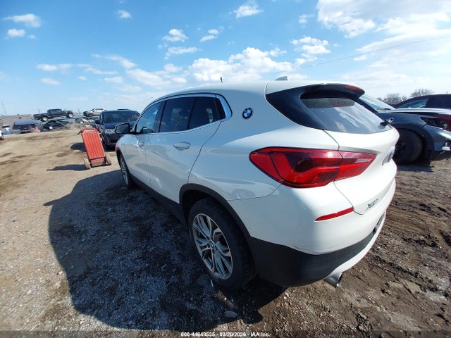 2018 BMW X2 WBXYJ5C3XJEF76708 Photo 2