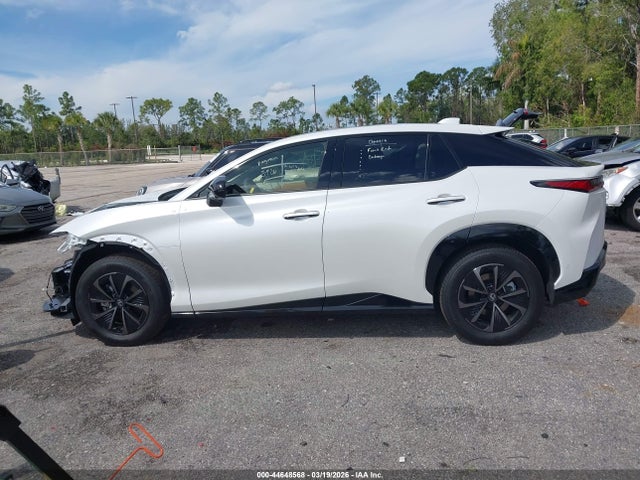 Lexus Rz 350e Premium 2026 JTJBDADB2TA003122 Image 15