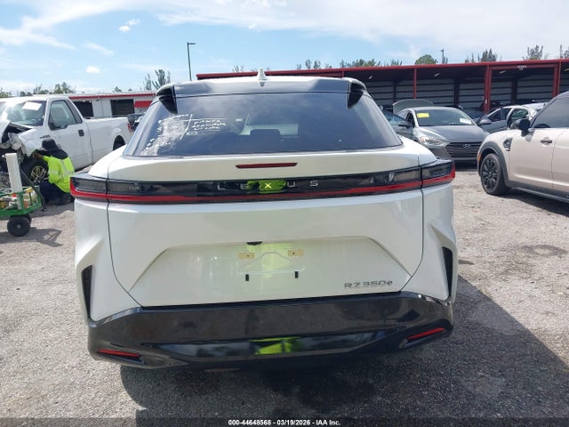 Lexus Rz 350e Premium 2026 JTJBDADB2TA003122 Image 17
