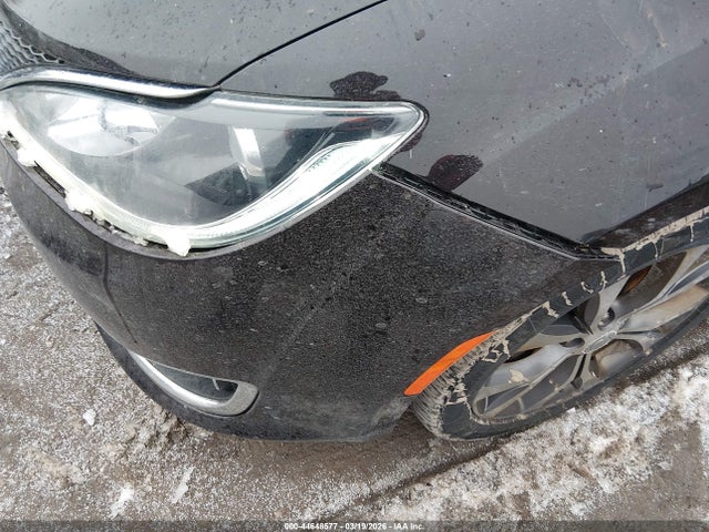 44648577 :رقم المزاد ، 2C4RC1GG9HR570295 vin ، 2017 Chrysler Pacifica Limited مزاد بيع