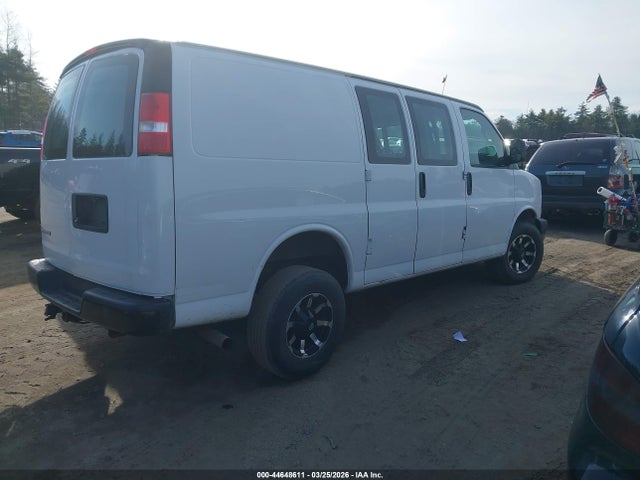 1GCWGAFG7L1124782 Chevrolet Express Cargo Rwd 2500 Regular Wheelbase Wt