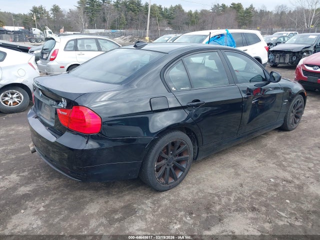 44648617 :رقم المزاد ، WBAPK5G5XBNN28347 vin ، 2011 Bmw 328i Xdrive مزاد بيع